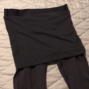 Lululemon Yin to you Crops - CHEAP!!!